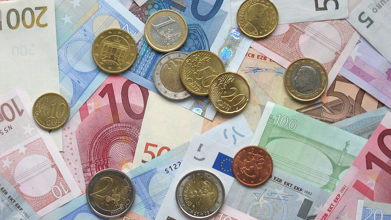Bank został zobowiązany do zwrotu ponad 19 tysięcy złotych 85-letniej seniorce okradzionej „na Orlen”