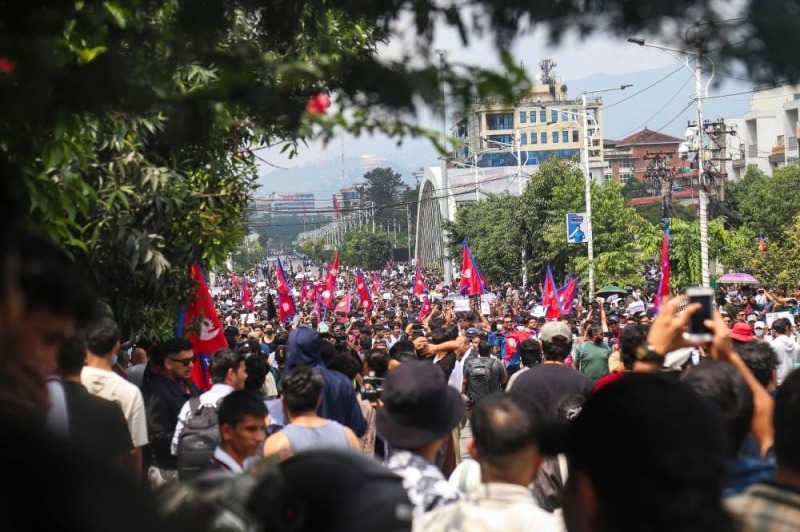 Rząd Nepalu wycofał się z blokady mediów społecznościowych